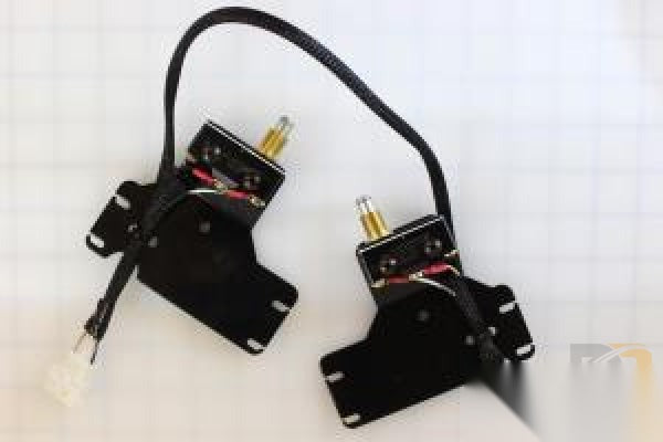 ASSEMBLY BKT W / HARNESS KNEEL FULL OUT PASSENGER AND DRIVER KIT SHIPOUT E50847AKS