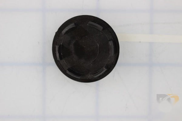 Plug Nylon Snap IN 1" Hole 91299-000