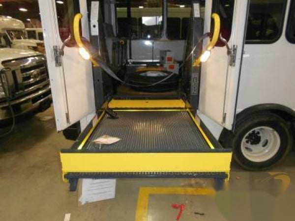 Wheelchair Lift, UFL1000, 30 X 49 02062018