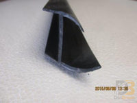 Black Door Seal Rh Leaf 71 W/45 Cuts 07-001-212 Bus Parts